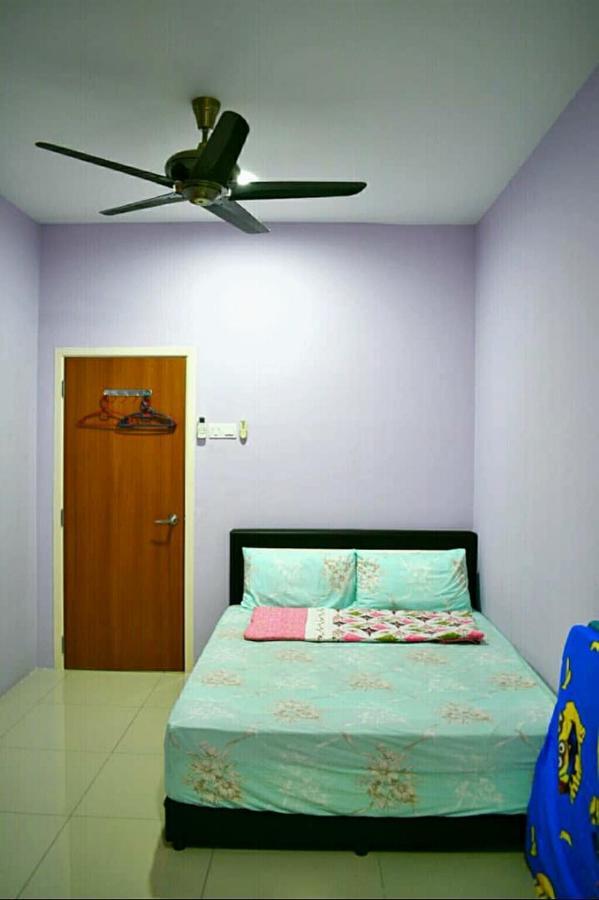 Sky Mirror Homestay Kuala Selangor Exterior photo